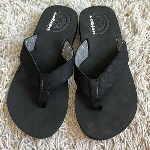Cobian size 13 black flip flops never worn